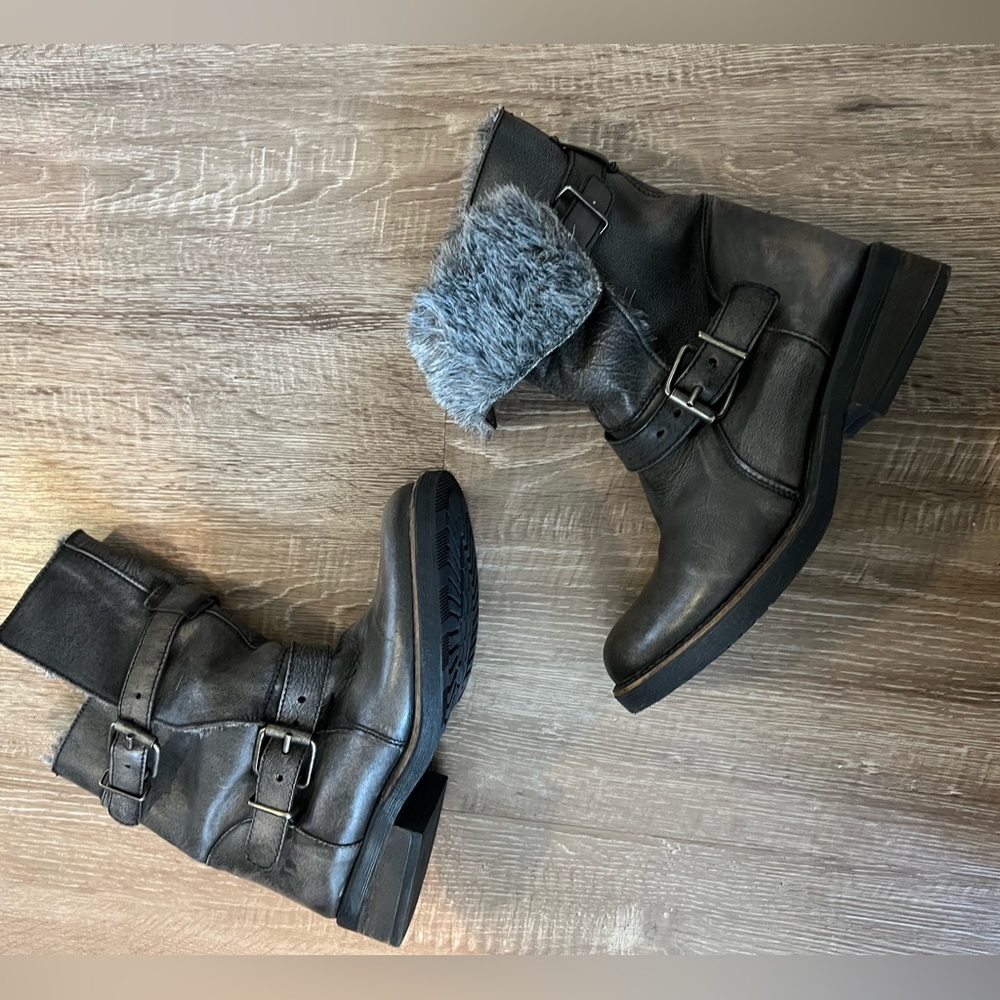 Steve Madden Fur Lined Boots, Size 9